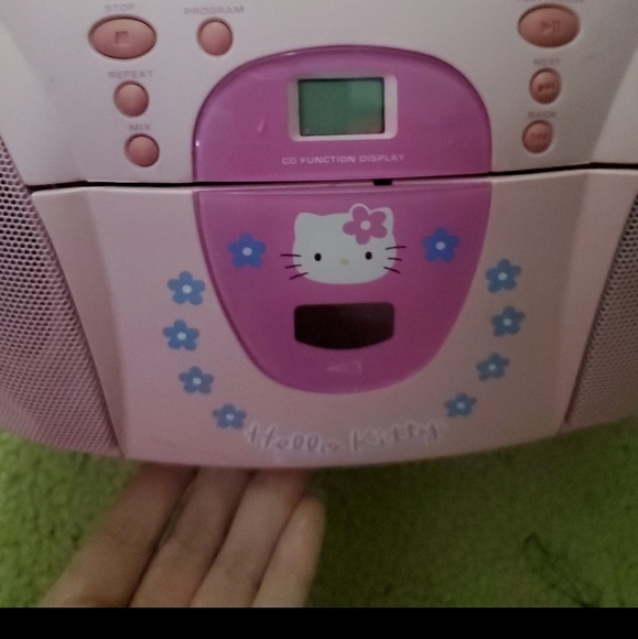 Hello kitty radio cassette and cd player - Picture 1 of 9